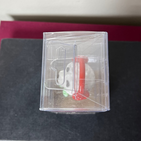 Pier 1 Ceramic White Dog w Red Earmuffs Green Scarf Holiday Wine Bottle Stopper - Picture 6 of 8